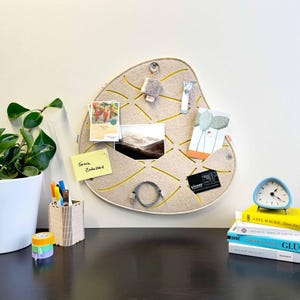 Organic pinboard with slots for pinning and sticking, felt memo board, kitchen pinboard, beautiful office pinboard, home office memo board (OKO1)