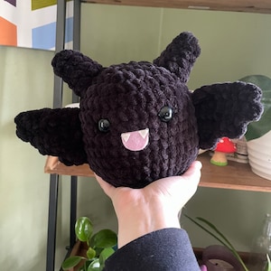 HÄKELANLEITUNG | Beatrice die Fledermaus | Gehäkelte Amigurumi | Tier gehäkelt | Halloween häkeln | Gehäkelte Fledermaus