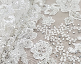 Tela de encaje floral 3D blanca, encaje para vestido de novia con lentejuelas y cuentas B00532