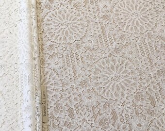 60cm Stück aus dem off-white Spitzenstoff, Boho Spitzenstoff, französische Spitze, Hochzeitsspitze, Brautspitze, Dessous Spitze, Spitzenstoff B00324
