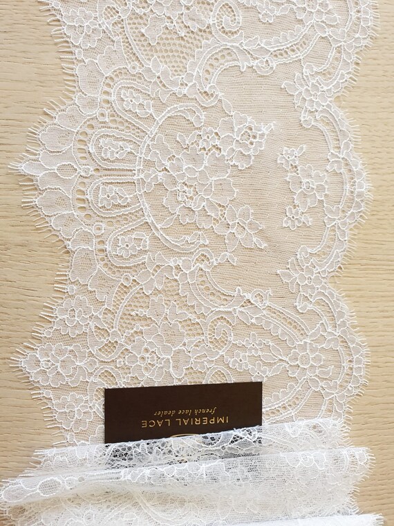White Chantilly Lace Trim Raiden