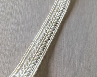 Dark cream lace trimming Cotton lace Cotton trim White lace trim Lace trimming Lingerie lace Wedding lace Bridal lace Lace fabric MB00244