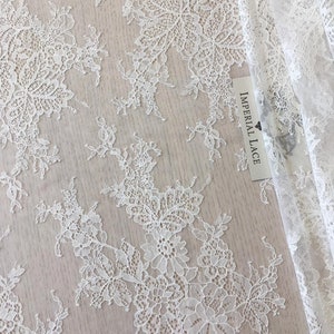 Tejido de encaje blanco roto, encaje francés, encaje floral, encaje de boda, encaje de novia, encaje blanco, encaje de velo, encaje de lencería, encaje Chantilly B00308