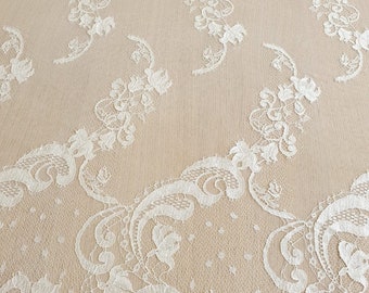 Elfenbensfärgad spets, Fransk spets, Broderad spets, Bröllopsspets, Elfenbensfärgad brudspets, Slöjespets, Couture-spets, Chantilly-spets B00407