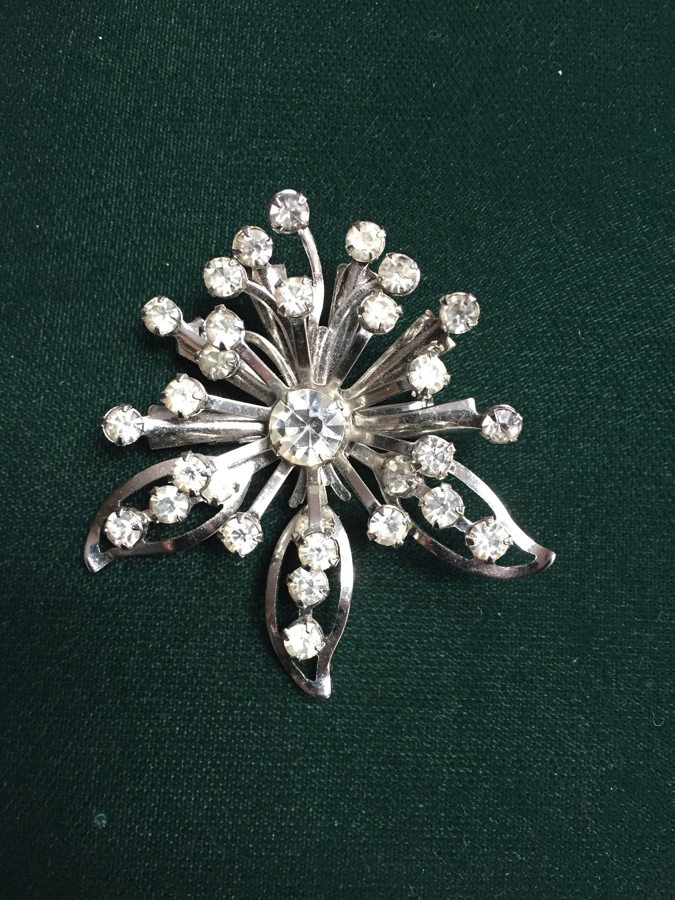 Vintage Silver Tone and Rhinestone Starburst Pin/brooch Etsy