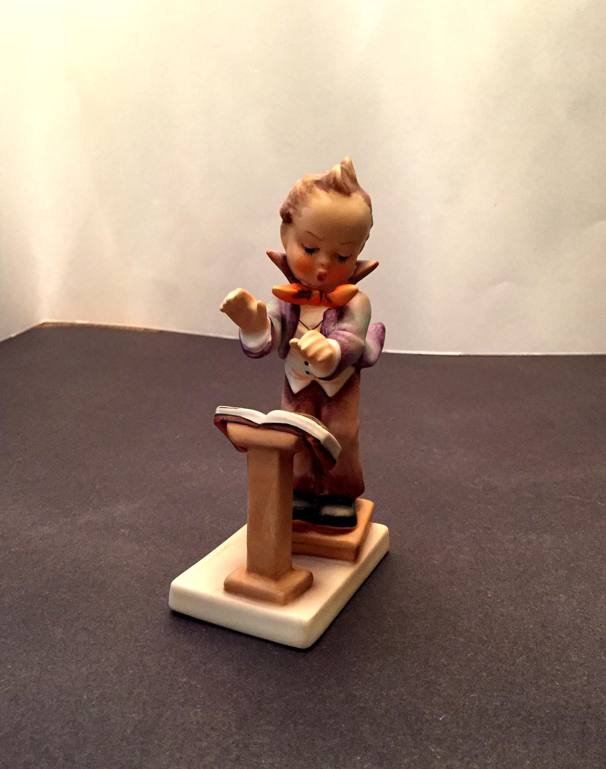 Hummel Goebel Figurine 