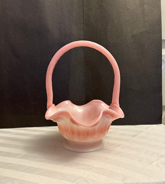 希少！フェントン ピンク色クレストバスケット アンティークfenton アメリカ Fenton Pink Variegated Basket, Signed Bill Fenton - Etsy