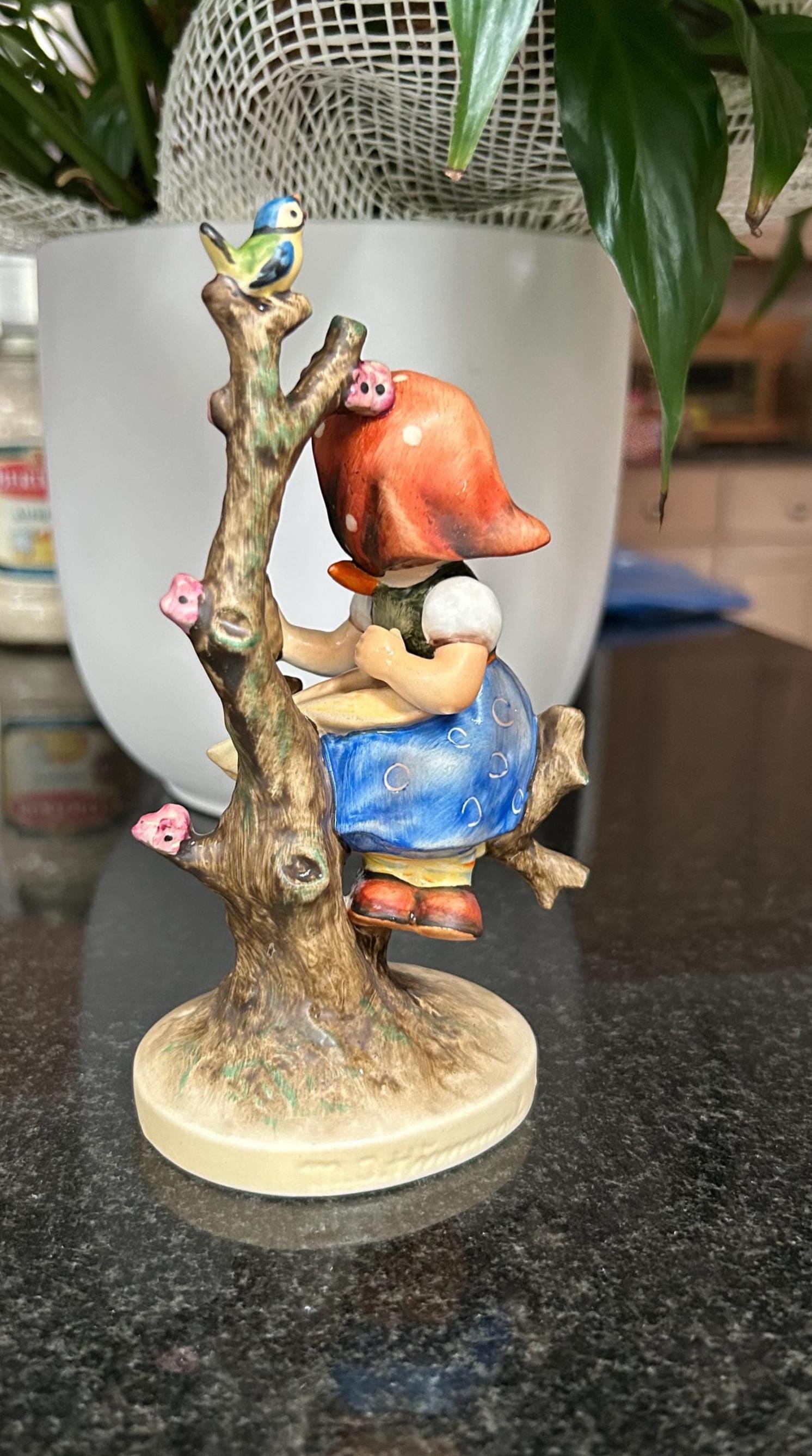 Hummel Figurine – “apple Tree Girl” Goebel W. Germany TMK 3 - Etsy