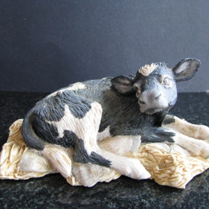 Rare BORDER FINE ARTS, &quot;Buttercup,&quot; code JH25, 1988. Calf Initialed