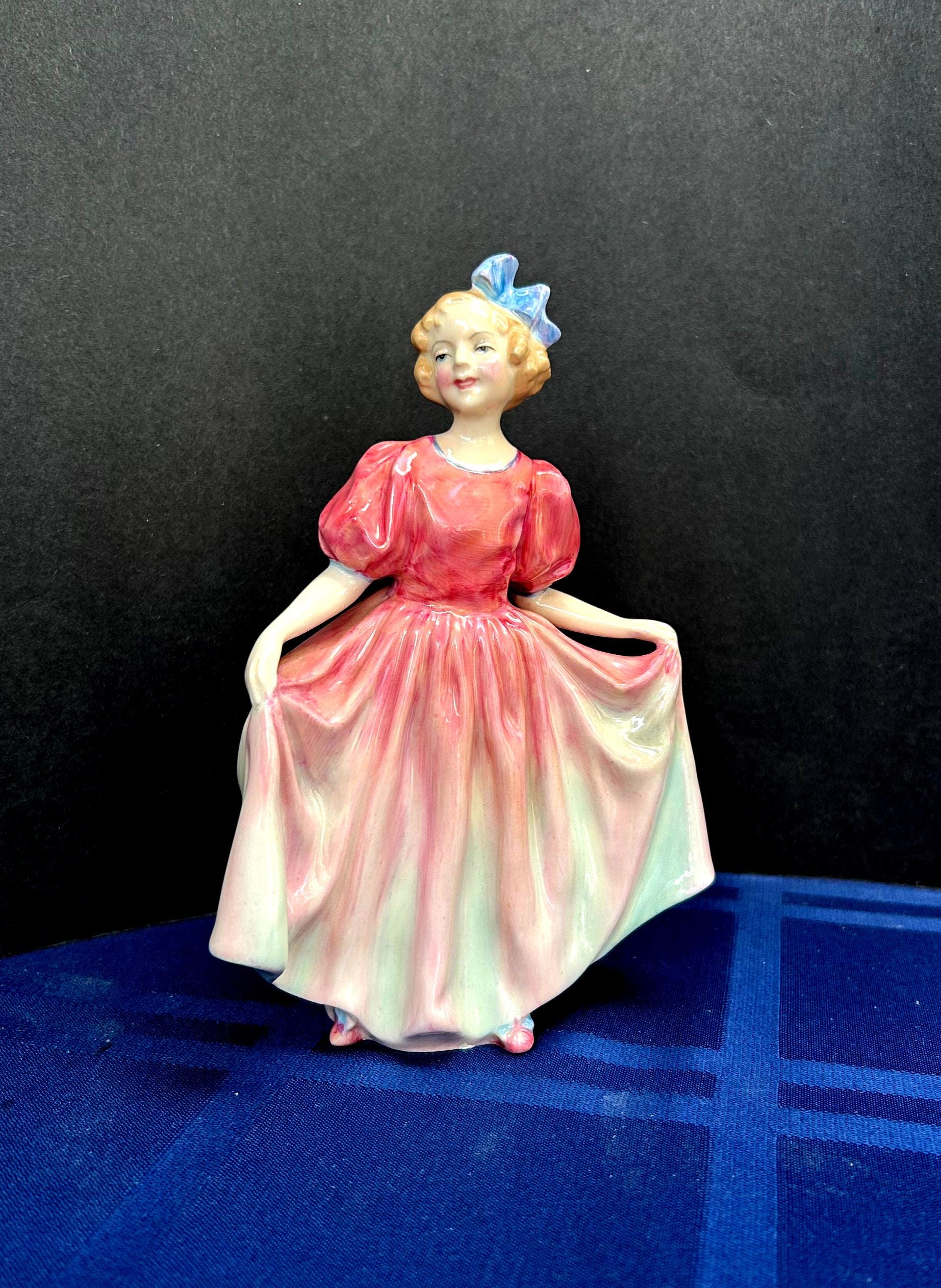 Royal Doulton Sweeting HN 1935 Porcelain Figurine 6