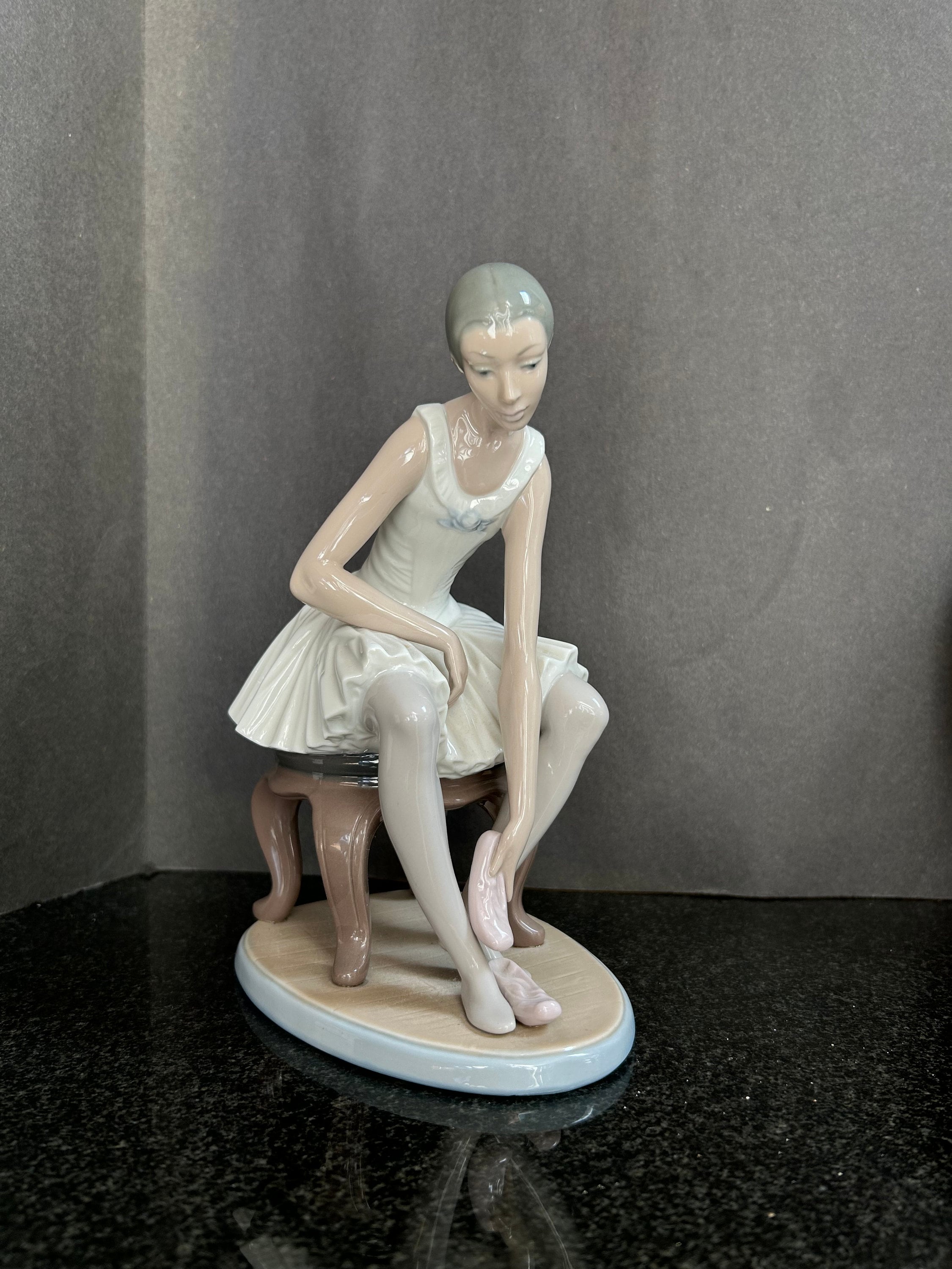 Lladro NAO 1983 Seated Ballerina Figure Made in Spain - Etsy