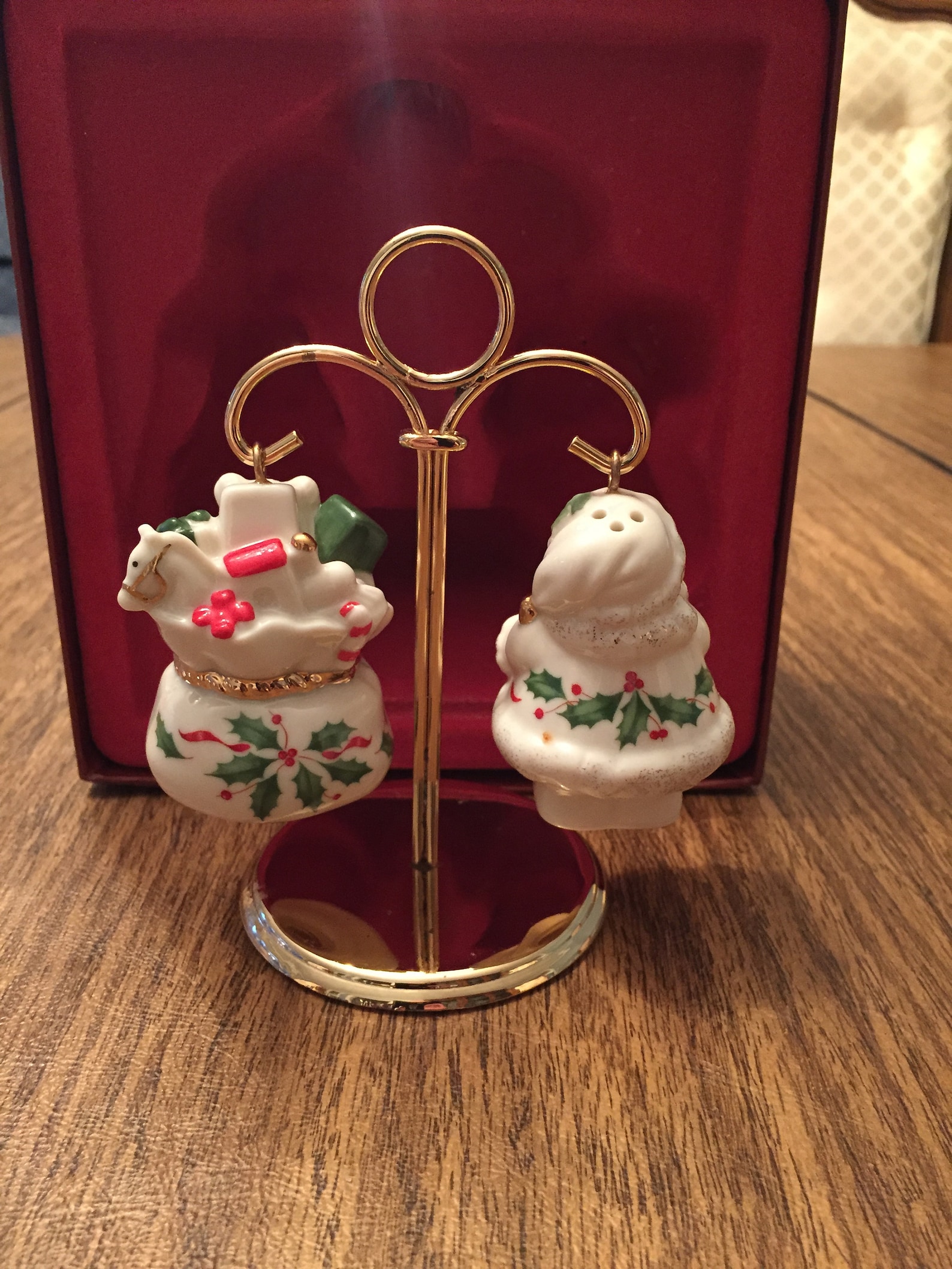 Lenox Holiday Salt and Pepper Shakers Christmas Santa & Toys W/stand