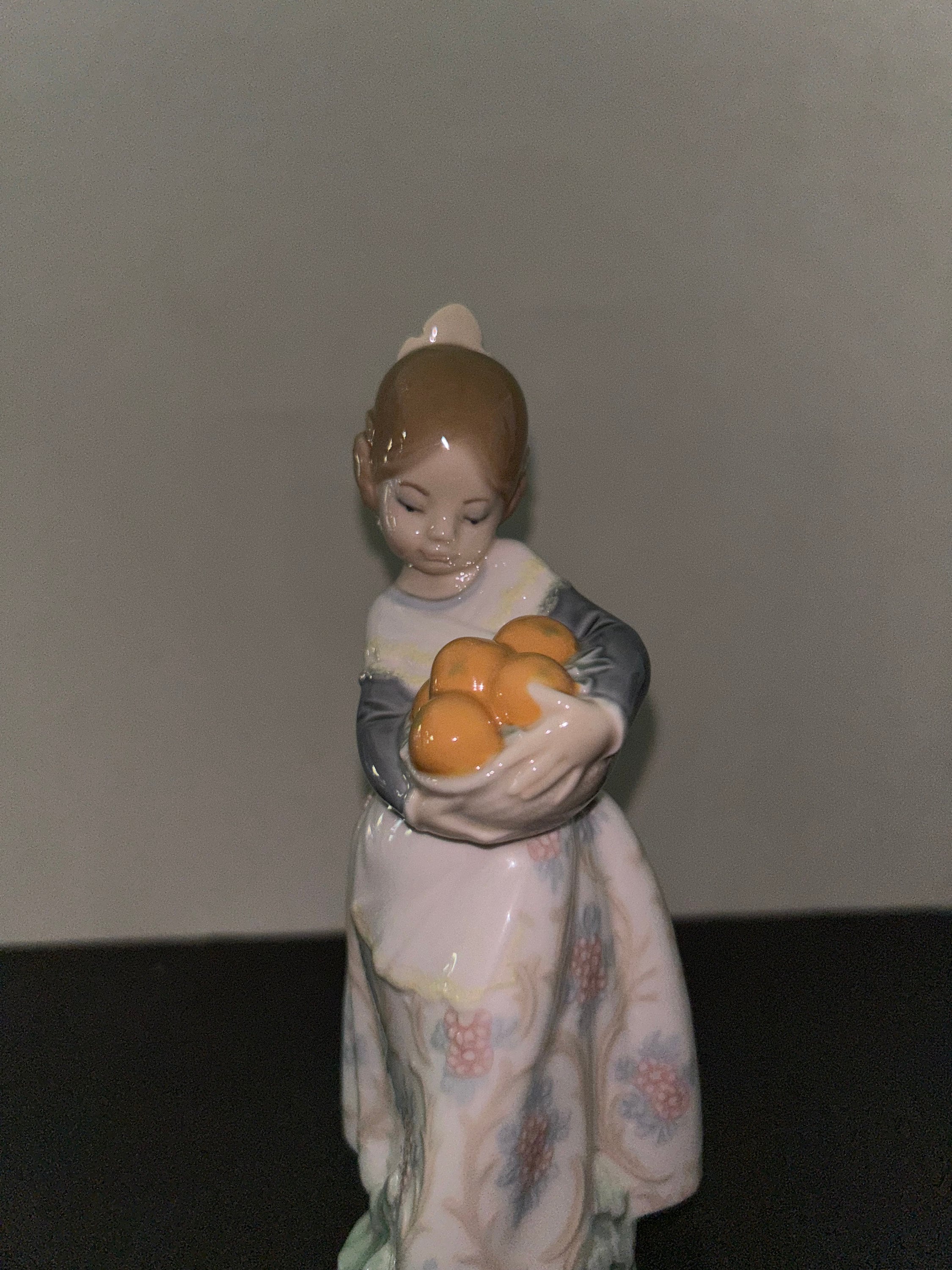 Lladro Valencian Girl 4841 Porcelain Figurine | Hand Made Designed