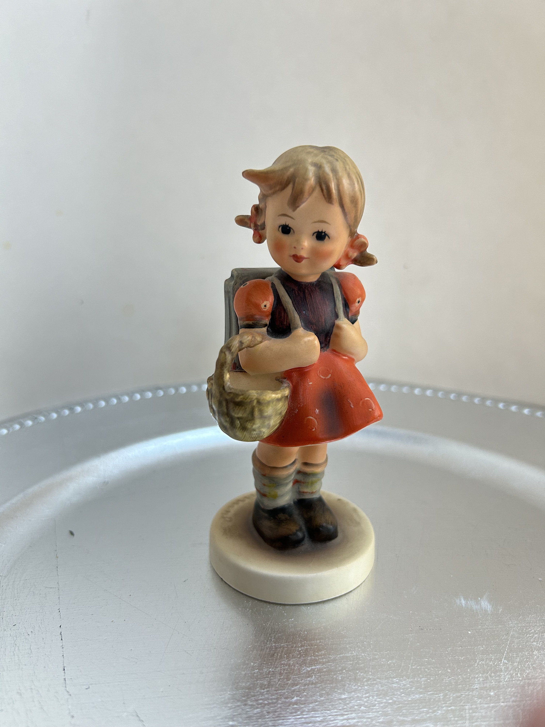 Goebel Hummel 1972 #81/0 School Girl TMK5 Porcelain Figurine 5” - Etsy