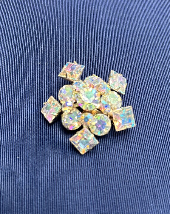 Vintage Coro Dazzling Aurora Borealis Star Shaped Domed Brooch