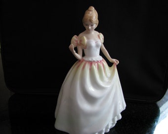 Royal Doulton Figurine, Gift Of Love, HN 3427. Exc.condition 1993