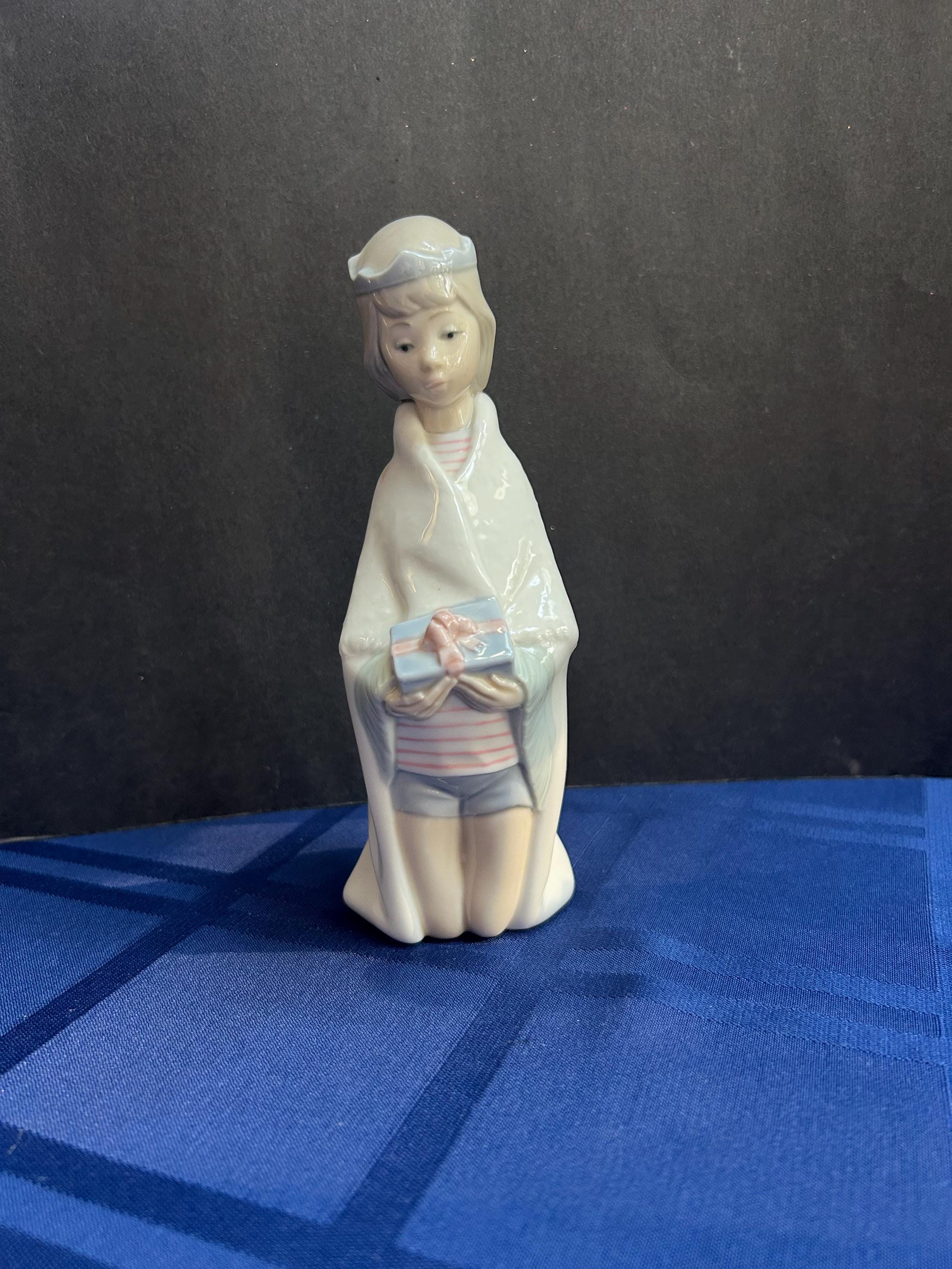 Lladro Nativity Kneeling Wise Man With Gift #B16D Spain - Etsy