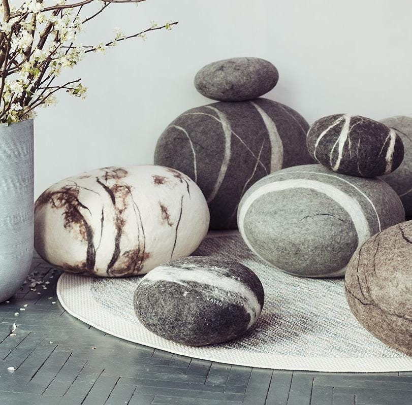 IN STOCK 30 60x50x30cm 23.6x19.6x11.8in Pouf stone KATSU model Cappuccino
