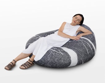 With filling. Outdoor KATSU bean bag chair. Model Shanti. Foam rubber inside.