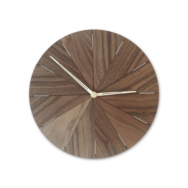 Holz Wanduhr | Holzuhr mit Ziffernblatt aus amerikanischem Nussbaum und stillem Uhrwerk | große Wanduhr