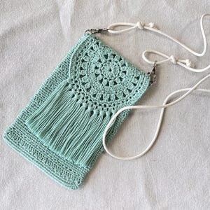 Crochet Phone Bag, Small Shoulder Bag with Flap, Boho Phone Bag with Fringe, Crochet purse, Cross Body Bag, Phone Shoulder Bag, Phone Pouch