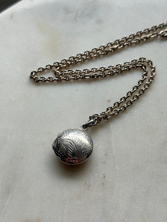 Etched Locket Sterling Silver Necklace 16”, Engraved Locket, Silver Locket, .925 Sterling, Vintage Jewelry