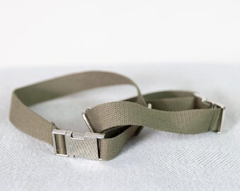 Adjustable Webbing Straps for Picnic Pads, Settle Mats, Travel Beds by Designed for Dogs