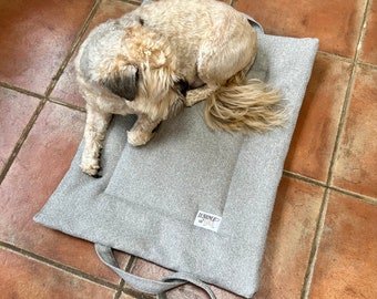 THE PICNIC PAD Herringbone Tweed Dog Mat, Travel Bed in Dove Tweed, Light Grey