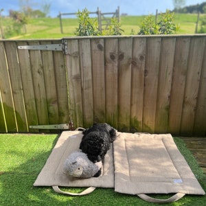 THE PICNIC PAD Herringbone Tweed Dog Settle Mat in Stone Tweed, Golden Brown image 2