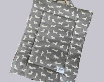 Dove Grey Dachshund Print PICNIC PAD - Cotton Dog Settle Mat, Travel Dog Bed