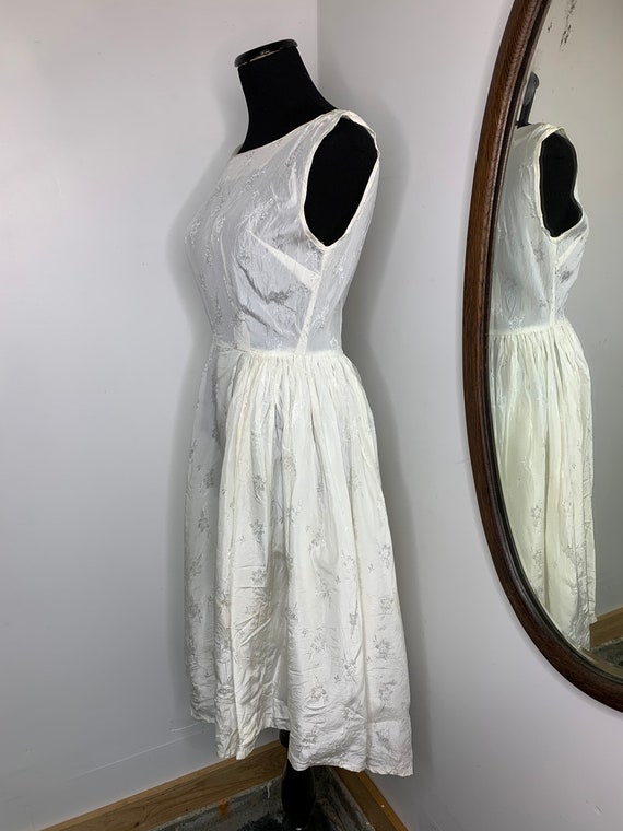 1950s Handmade Wedding Dress - image 2