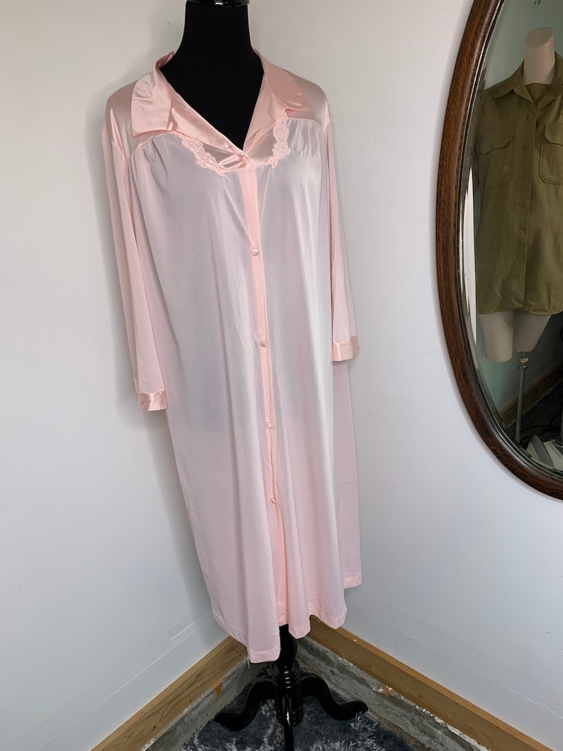 1960s Lingerie Vanity Fair Pink Robe image 1