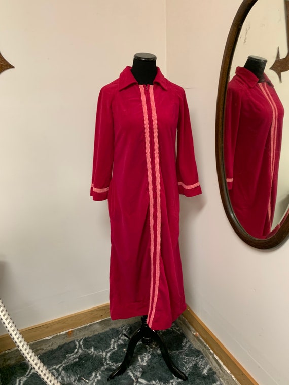 1960s Pink Medium Robe!