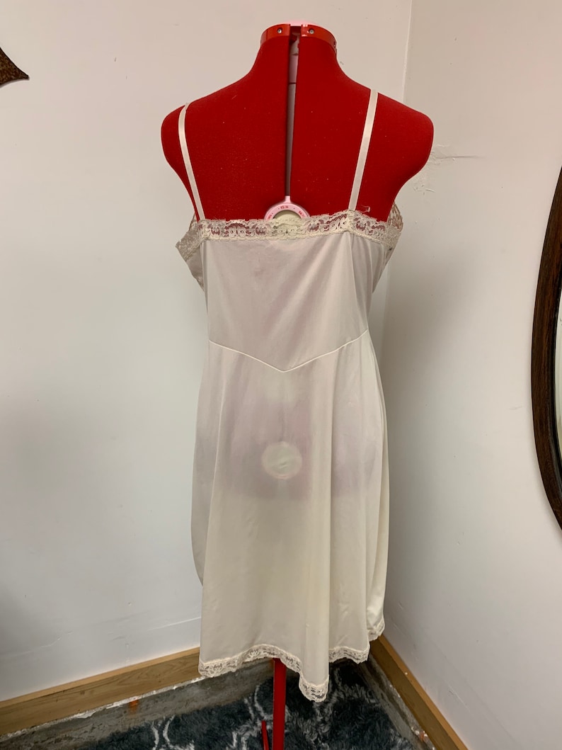 1960s Gaymode Penney\u2019s Vintage Cream Lingerie Slip!