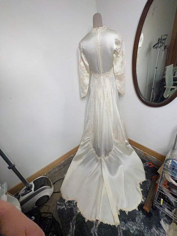 1980s William Cahill Wedding Dress - image 3