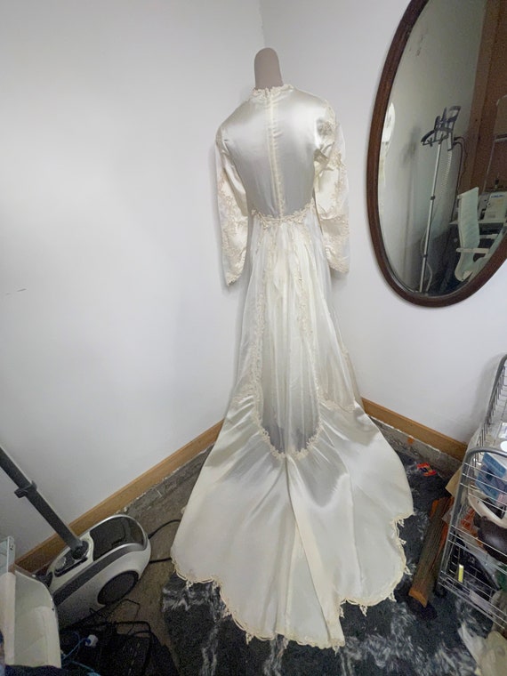 1980s William Cahill Wedding Dress - image 6