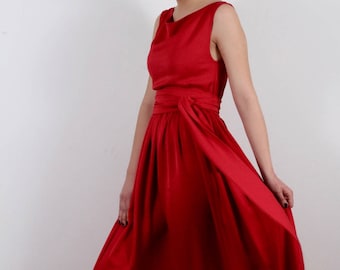 Long dress in red