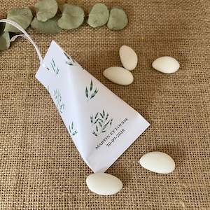 Boîte à dragées berlingot pour cadeau de remerciements pour mariage style provençal, motif Olivier