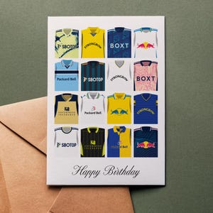 Leeds United retro verjaardagskaart shirts | Wenskaart Happy Birthday Voetbalclub Klassiek Kit 5 x 7