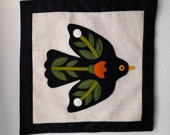 PDF sewing pattern - Blackbird wall hanging - felt applique wall decoration, DIY textile art, folk art style decor, digital item