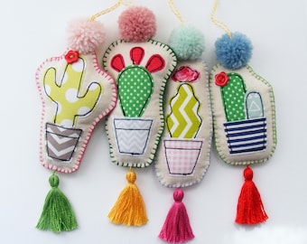 Felt PDF sewing pattern - Cacti ornaments - fabric decoration, DIY pattern, handmade, cactus ornament, party favor, decoration, gift idea