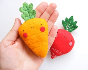 Felt PDF sewing pattern - Carrot & radish earphones holders - cute veggies, easy sewing pattern, felt vegetables, pocket softies