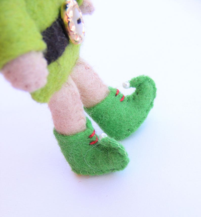 Felt PDF pattern Santa's Elf Felt Christmas decoration, hand sewing, felt softie, digital item image 3