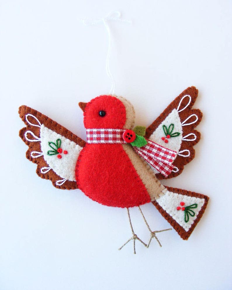 Felt PDF sewing pattern Flying robin Christmas tree ornament, embroidered, bird ornament, digital item image 1