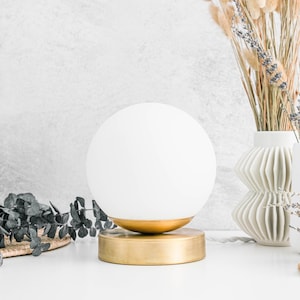 Globe Table Lamp - Modern Table Lamp - Lamps - Table lamps - Brass Lighting - Model No. 3024