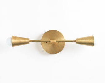 Lámpara de tocador de oro - Iluminación del baño - Sconce de mediados de siglo - Luces de pared de latón - Industrial moderno - Latón crudo - Modelo No. 3209