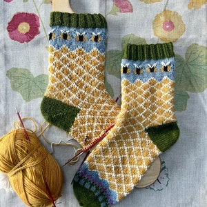 Bee Happy Sock Knitting PATTERN - Instant Digital Download - 4 ply yarn, 2.5mm needles, up to UK Size 8