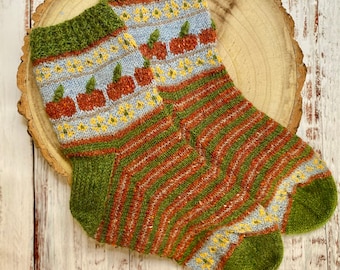 Knitting Pattern - Hello Pumpkin Socks - Hand Knitted Cuff Down Socks - Sizes UK 5 - 8 - Knit in the round with 4ply yarn