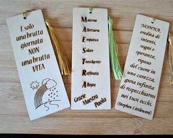 Segnalibro personalizzato, in legno, di grandi dimensioni, segnalibro con incisione laser, regalo per maestre/i e  appassionati di lettura.