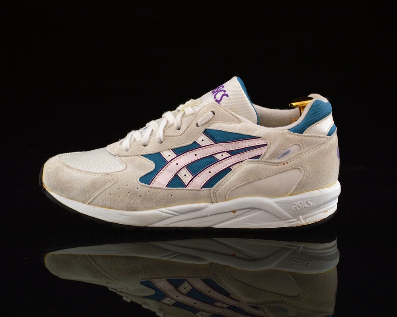 asics 39.5 asics 39.5